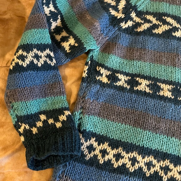 Hand Made in Nepal 100% Wool Blue and Greece Patterned Women's Sweater Med/Large - Picture 10 of 14